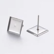Kép 1/2 - Nemesacél négyzet alakú bedugós fülbevaló alap (10x10mm)
