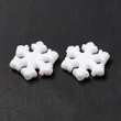 Kép 2/5 - 10db hópihe alakú akril gyöngy (12x11x2mm)