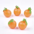Kép 1/3 - Műgyanta narancs medál  (24~25x21x19.5~20mm)