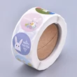 Kép 1/3 - Csomagoláshoz matrica Húsvéti nyuszi Happy Easter felirattal (500db)