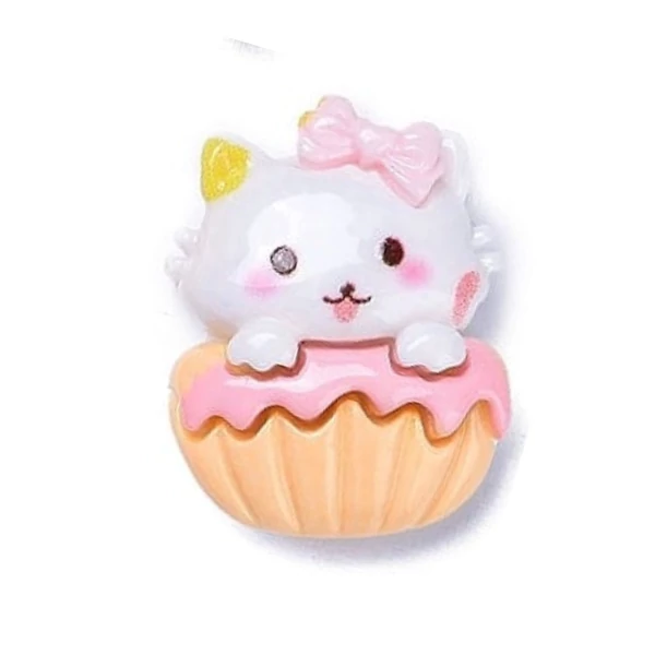 Cica műgyanta kaboson  (20x20x8mm)