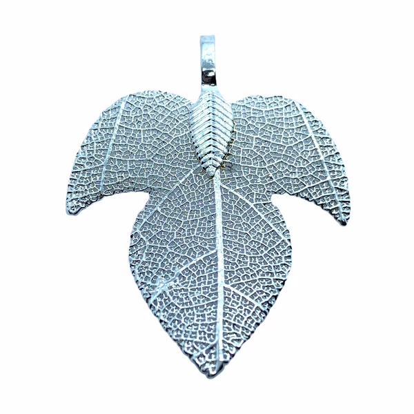 Galvanizált erezetes levél alakú medál (ezüst) Galvanizált erezetes levél alakú medál (ezüst)