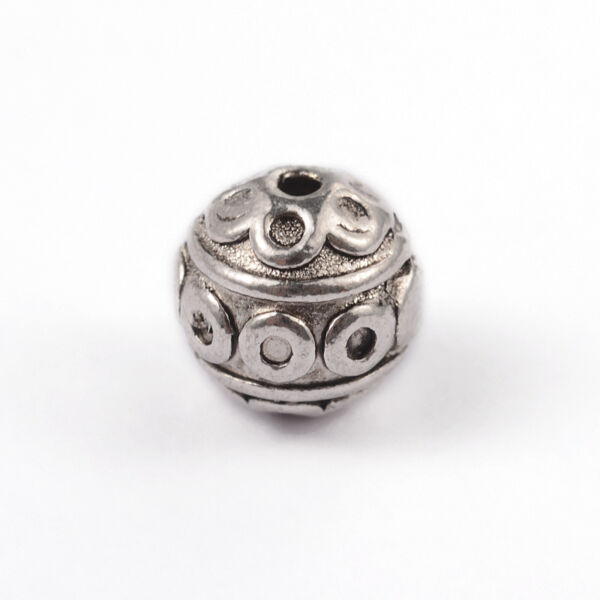 Antikolt ezüst színű golyó alakú gyöngy (8mm)