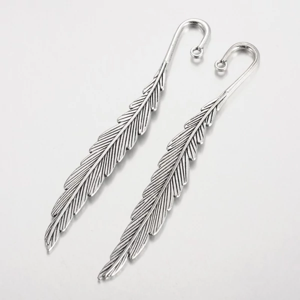 Antikolt ezüst színű tollas könyvjelző (115mm) Antikolt ezüst színű tollas könyvjelző (115mm)