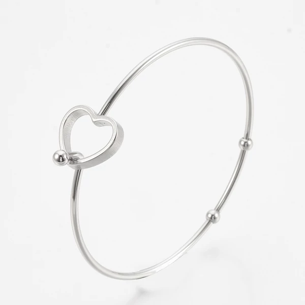 Nemesacél szíves karperec (60x62mm)