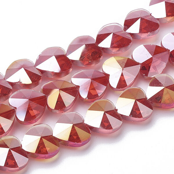 Szív alakú színjátszós piros üveggyöngy (10x10mm)