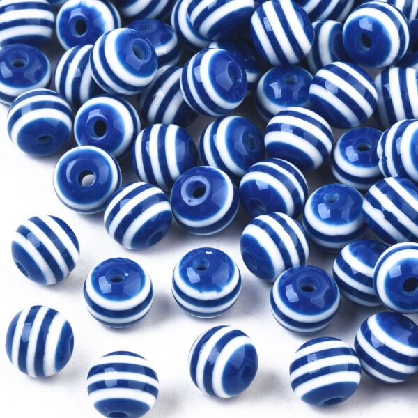 10db Kék-fehér csíkos műanyag gyöngy (8mm)