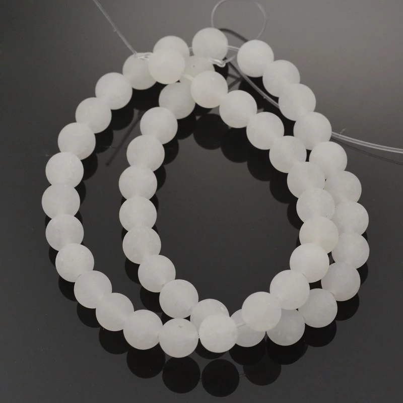 Matt Fehér Jade ásványgyöngy szálban (6mm)/63db