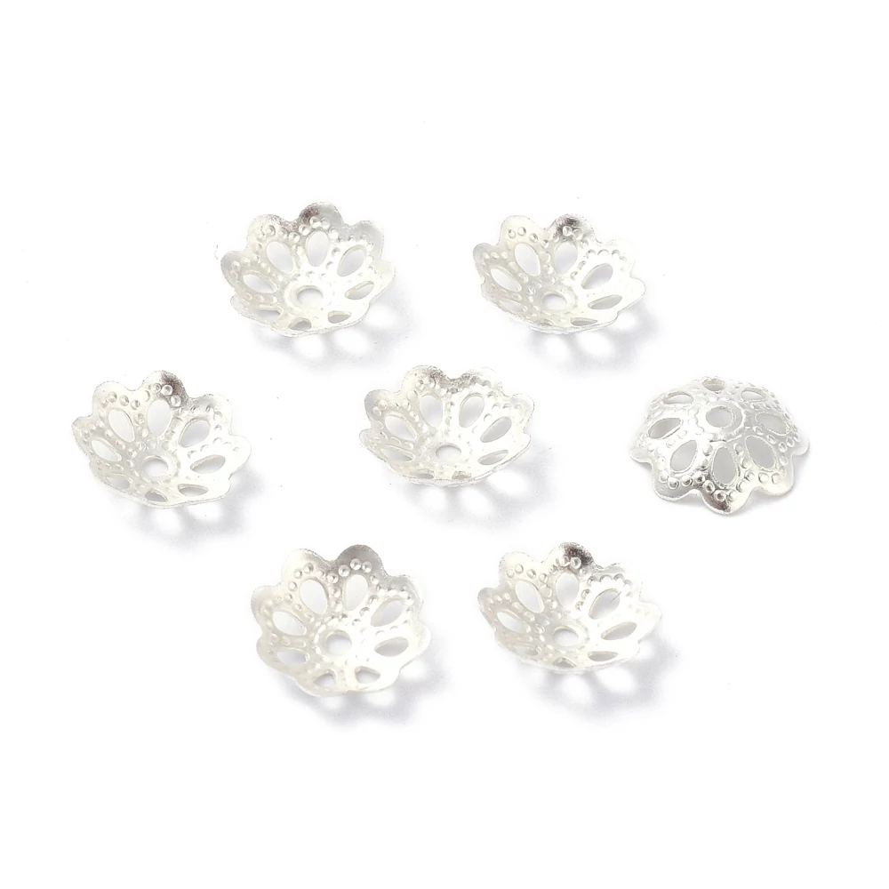 10db Ezüst színű virág alakú gyöngykupak (8mm)