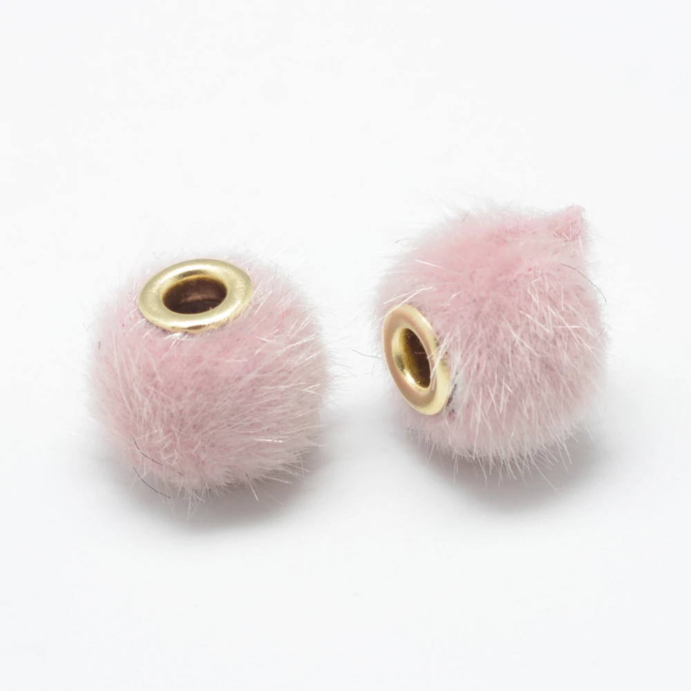 Rózsaszín műszörme nagy lyukú gyöngy (14mm)