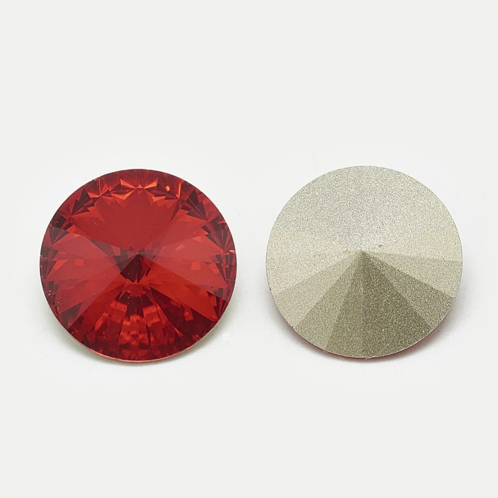 Vörös színű strassz (8mm) /2db